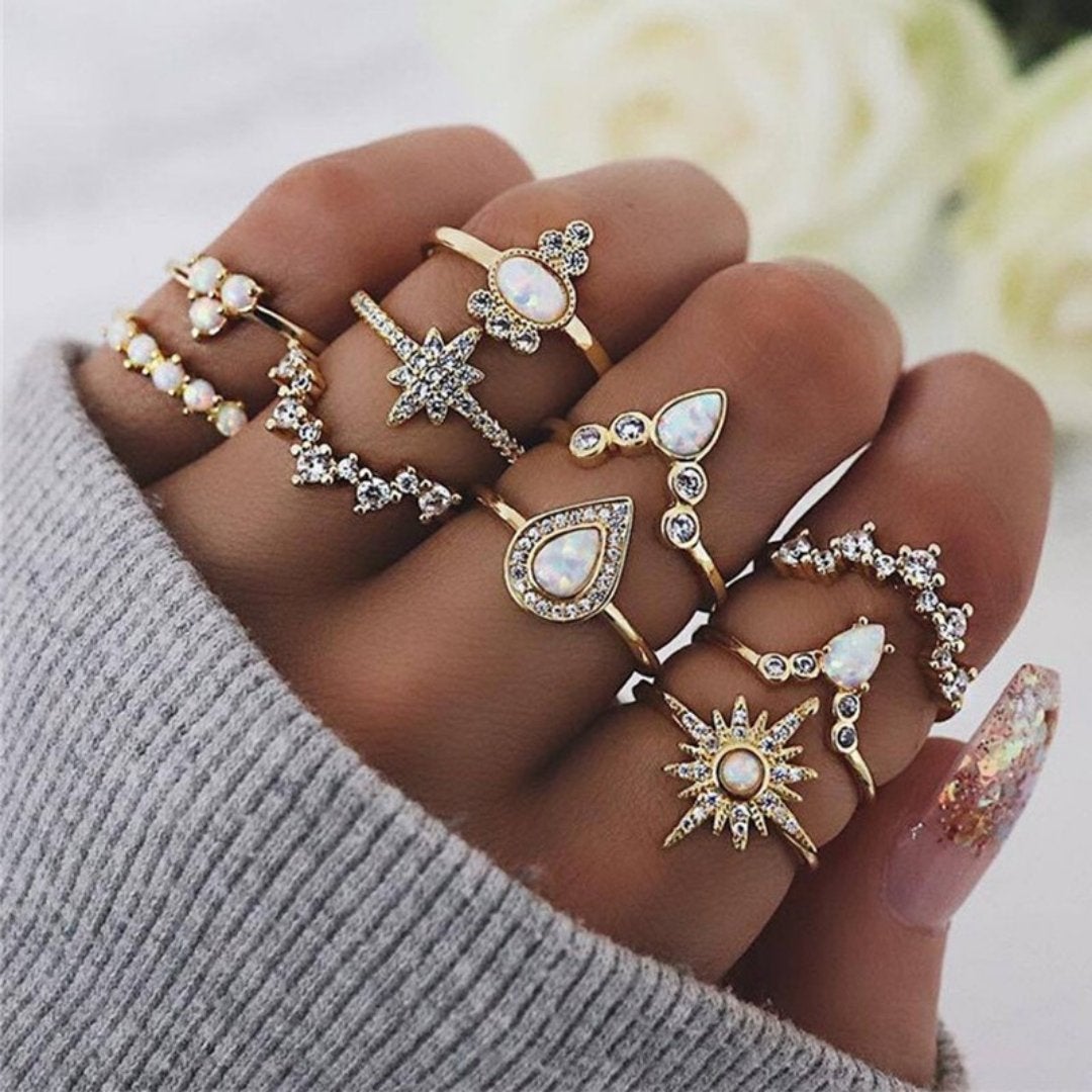 Unique Ring Set: 8 to 12 Pieces 