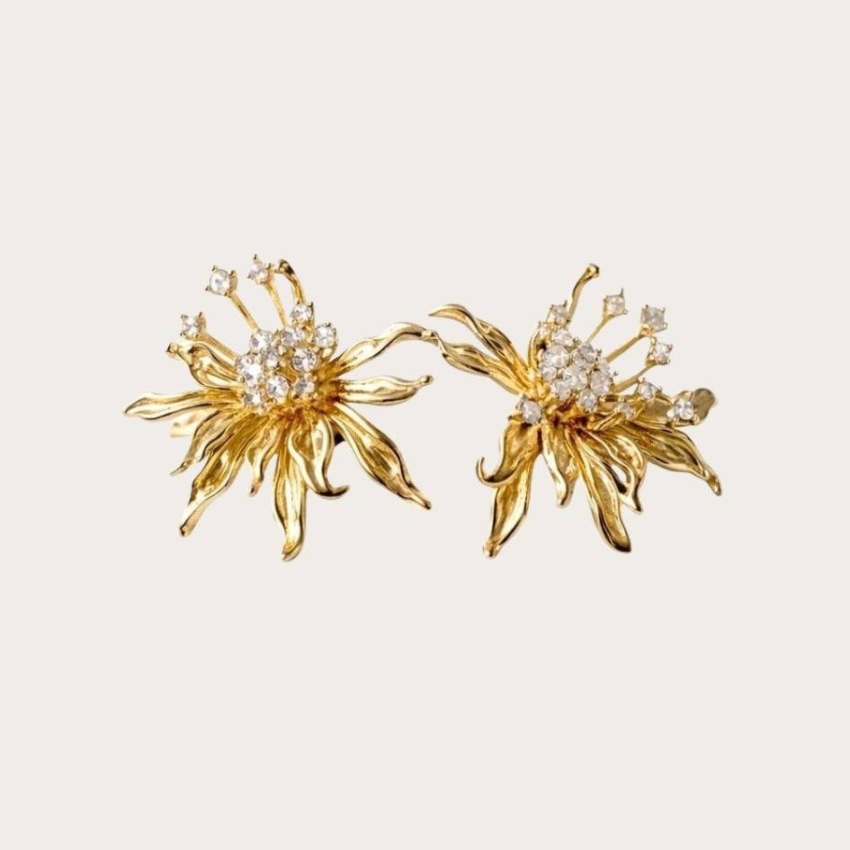 Elyria | Golden Tide Flowers