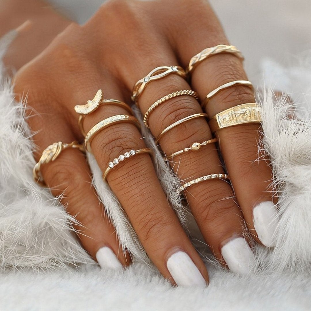 Unique Ring Set: 8 to 12 Pieces 
