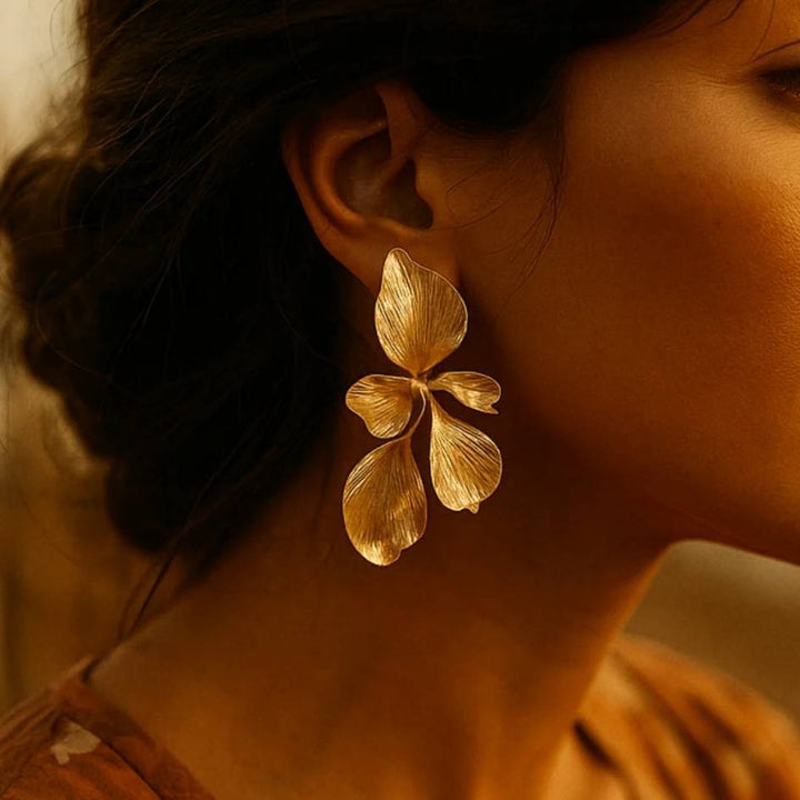 Althea | Golden Petals