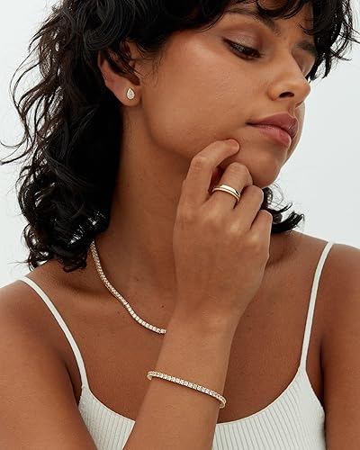 Elegant Classic Gold Tennis Bracelet