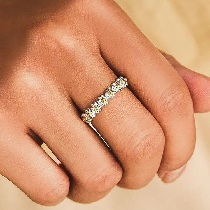 Silver Daisy Ring with Hand-Painted Enamel 