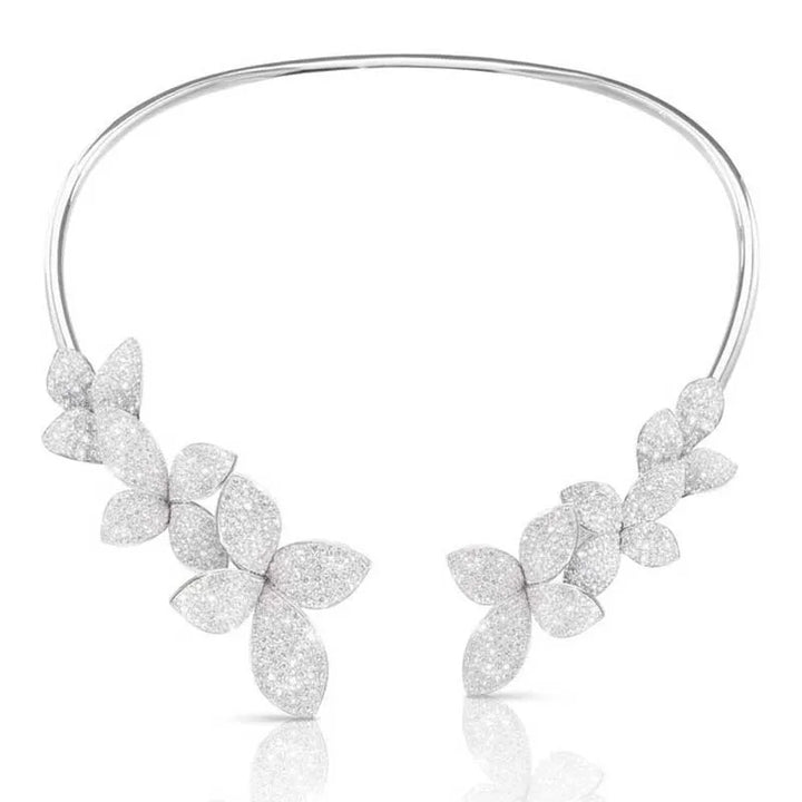 Elegant Flower Crystal Necklace 