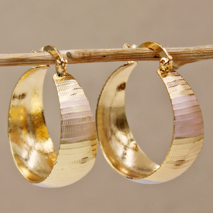 Sophisticated Luxury Gold Earrings 
