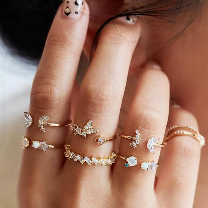 Unique Ring Set: 8 to 12 Pieces 