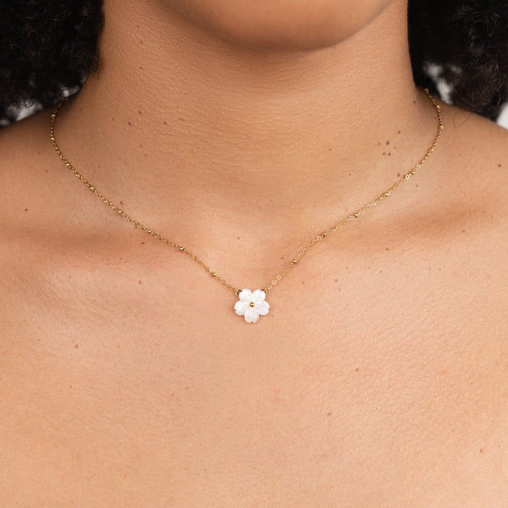 Greatness Blossom Flower Necklace 