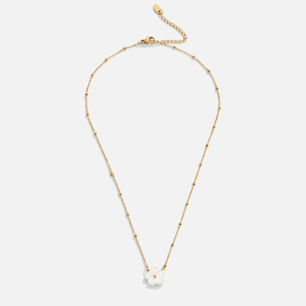 Greatness Blossom Flower Necklace 